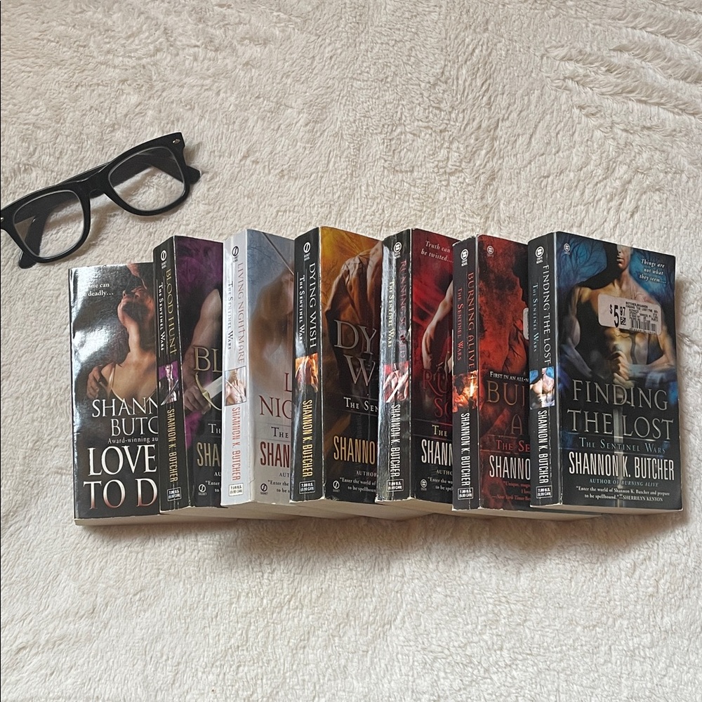 Shannon K. Butcher 7 Romance novels - paranormal - the sentinel wars series